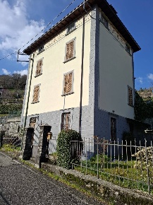 Foto Villa singola in VIA MAZZUCOTELLI, Rota d'Imagna Calchera Frontale
