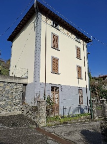 Foto Villa singola in VIA MAZZUCOTELLI, Rota d'Imagna Calchera Frontale