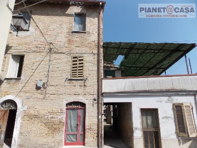 Foto Casa indipendente in Via Piave, Spinetoli Pagliare di 180 m²