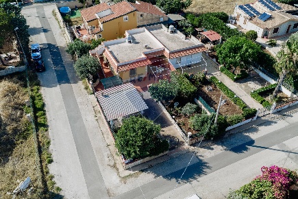 Foto Villa unifamiliare in C.da Gatto Corvino, Ragusa di 84 m² con 5 locali