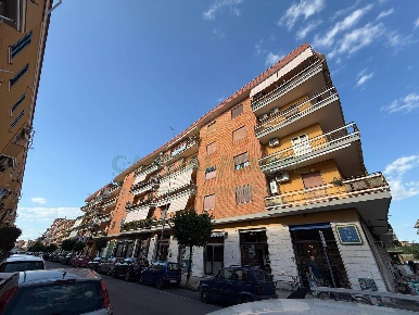 Foto Appartamento a Pomigliano d'Arco Centro di 115 m² con 3 locali