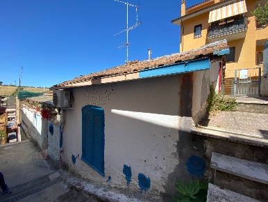 Foto Casa indipendente in Piazza Borgonuovo - via del Monte, Monterotondo