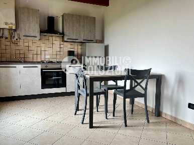 Foto Appartamento in Via Gabriele Camozzi, Ponte San Pietro Centro di 55 m²