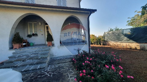 Foto Villa a schiera in via delle mimose, Reggello Poggio Ai Giubbiani