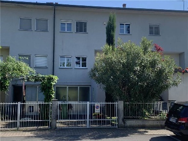 Foto Villa a schiera in -, Broni Centro di 170 m² con 5 locali in vendita