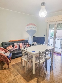 Foto Appartamento in Via Toscana, Enna Centro di 71 m² con 4 locali