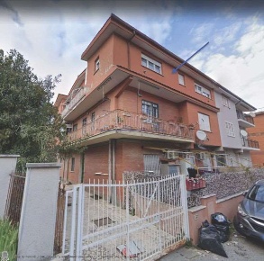 Foto Appartamento in Via Ioppolo  12, Roma Anagnina di 83 m² con 3 locali