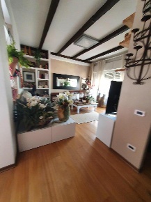 Foto Appartamento a Carrara Centro di 95 m² con 4 locali in vendita