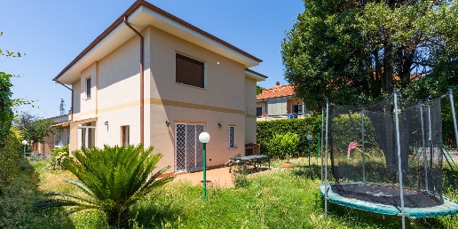 Foto Appartamento in via Olivella 135, Albano Laziale Centro di 117 m²