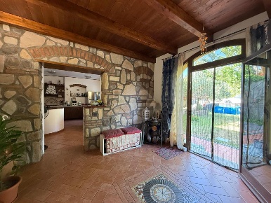 Foto Appartamento in Via san Piero in Vincio, Pistoia di 90 m² con 3 locali