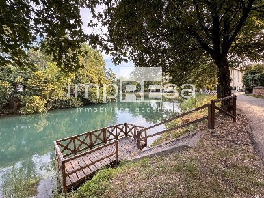 Foto Appartamento in VIALE 4 NOVEMBRE, Treviso Fiera di 130 m² con 6 locali