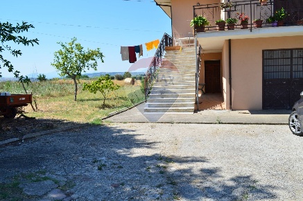 Foto Case semi ndipendenti in contrada offa di ciomma, Reino di 145 m²