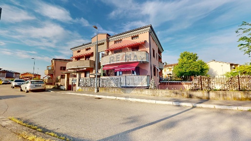 Foto Appartamento a Parma Botteghino - Pilastrello di 129 m² con 4 locali