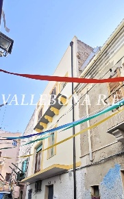 Foto Appartamento in Via Dante, Carloforte di 167 m² con 6 locali