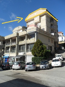 Foto Appartamento in Via Paladini, Caltanissetta Centro di 138 m²