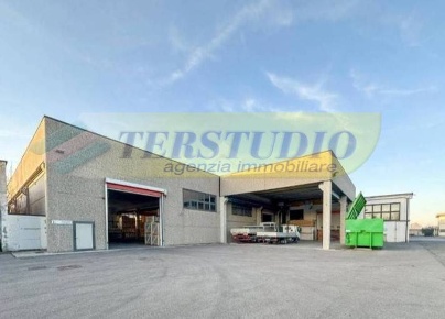 Foto Capannone industriale in Via G. Gallilei, Ponte San Pietro Centro