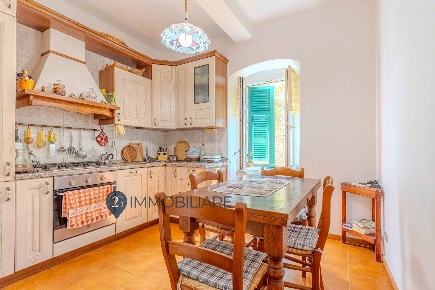 Foto Appartamento in Via Colombo, Riomaggiore Centro di 86 m² con 4 locali