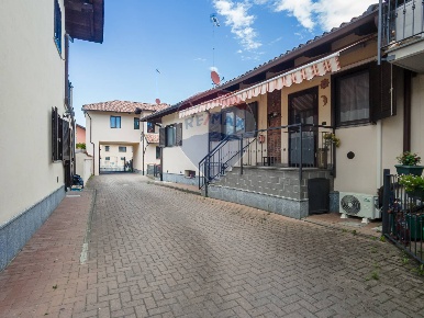 Foto Case semi ndipendenti in Rubattera, Airasca Centro di 92 m² in vendita
