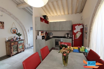 Foto Appartamento a Poggibonsi Staggia di 101 m² con 5 locali in vendita