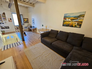 Foto Appartamento a Casole d'Elsa Centro di 115 m² con 3 locali in vendita