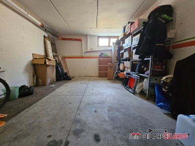 Foto Box a Colle di Val d'Elsa Abbadia, Campolungo di 21 m² in vendita