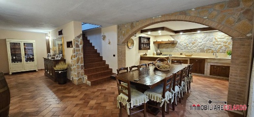 Foto Appartamento a Colle di Val d'Elsa Abbadia, Campolungo di 185 m²