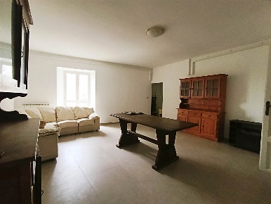 Foto Appartamento in Via Regina Margherita  10, Tarano Centro di 115 m²