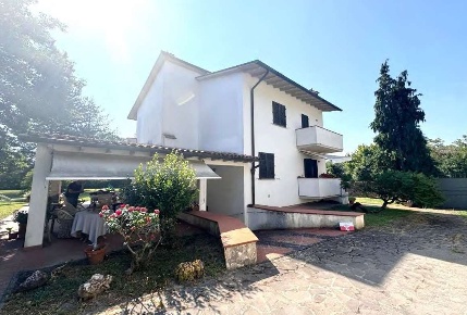 Foto Casa indipendente in VIA PIETRO CAIANI, Borgo San Lorenzo Centro
