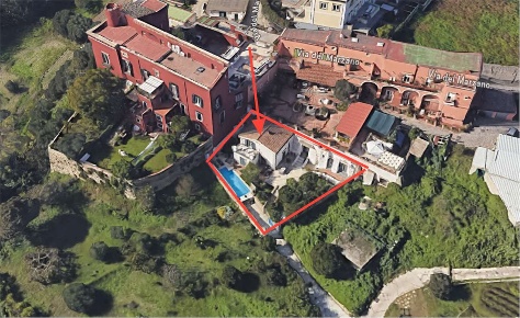 Foto Villa unifamiliare in Via Del marzano, Napoli Posillipo di 322 m²