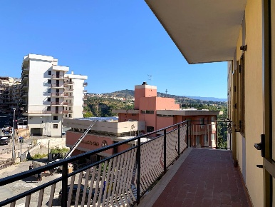 Foto Appartamento in viale dei Normanni, Catanzaro Centro Storico di 185 m²
