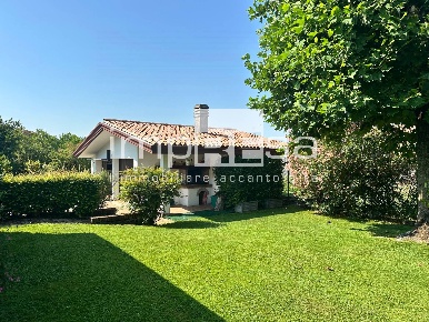 Foto Villa unifamiliare in Via Campagnola, Villorba Visnadello di 250 m²
