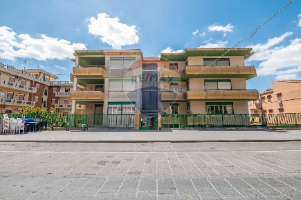 Foto Appartamento in Viale Regina Margherita, Vizzini di 200 m² in vendita