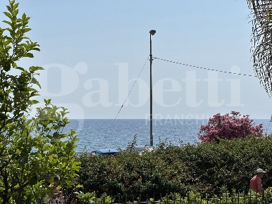 Foto Appartamento in Strada Privata Barabino 21, Sanremo di 75 m²