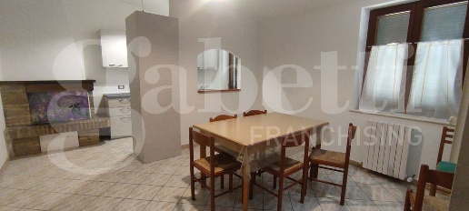 Foto Appartamento in Ventura Lattanzio, Macerata Centro di 1 m² in affitto