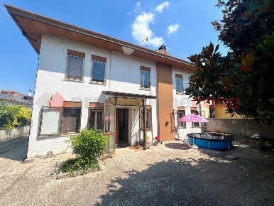 Foto Villa bifamiliare in Via SANTA CATERINA SNC, Stanghella di 220 m²
