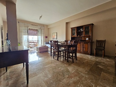 Foto Appartamento in Via CRISTOFORO COLOMBO 7, Milazzo Centro di 170 m²
