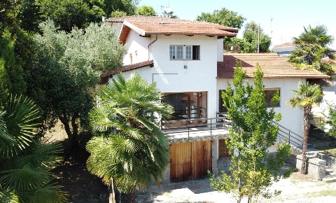 Foto Casa indipendente in Via bodoni 11, Verzuolo Centro di 248 m²