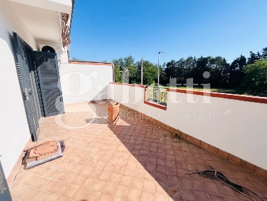 Foto Appartamento in Via 1^ trav. Marenola 1, Giugliano in Campania