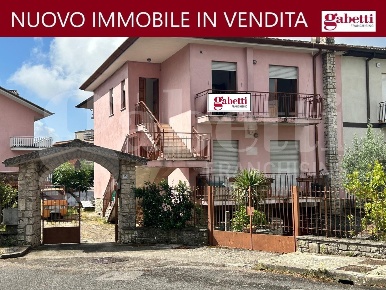 Foto Appartamento in Via Caio Giulio Norbano snc, Norma di 110 m²