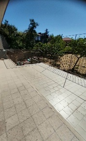 Foto Appartamento a Aci Bonaccorsi Centro di 98 m² con 4 locali in vendita