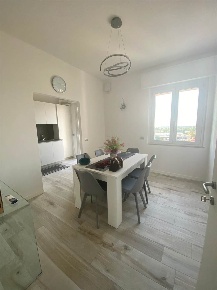 Foto Appartamento a Piacenza Via Taverna - Ospedale di 90 m² con 4 locali