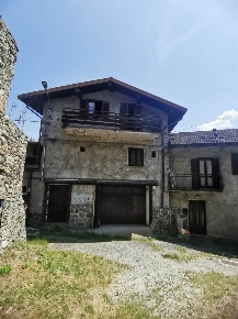 Foto Mansarde in Via Latteria, Berbenno di Valtellina Centro di 62 m²