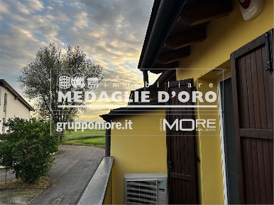 Foto Villa a schiera in via dell'Amicizia, Castelfranco Emilia in vendita