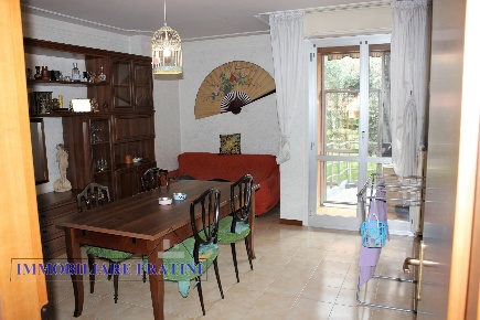 Foto Appartamento in Via dei Girasoli, Ascoli Piceno di 105 m² con 5 locali