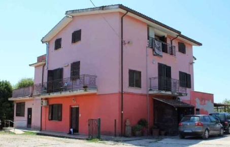 Foto Appartamento in Via San Sebastiano 2, Fiano Romano di 138 m²