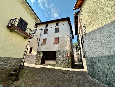 Foto Appartamento in via manzoni 3, Cortenova Giovenzana di 260 m²