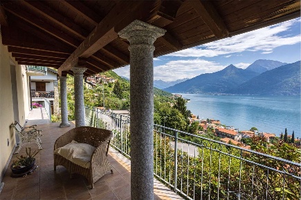 Foto Villa unifamiliare in via Pezzo 10, San Siro Acquaseria di 527 m²