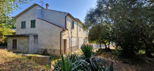 Foto Appartamento a Casciana Terme Lari Lari di 236 m² con 7 locali