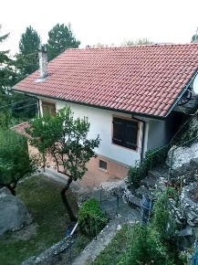 Foto Casa indipendente a Massa San Carlo - Antona di 130 m² con 5 locali