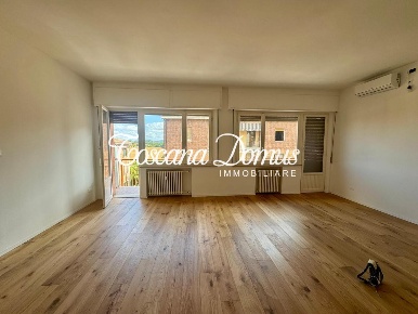 Foto Appartamento a Siena Lizza - Camollia di 110 m² con 5 locali